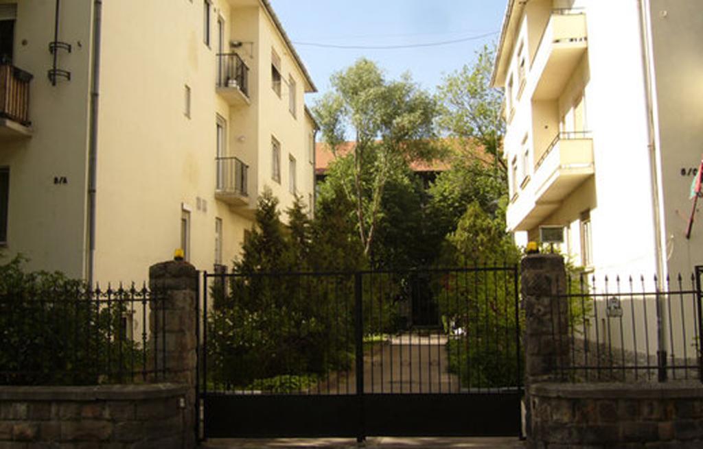 Home Away Apartment Budapeszt Pokój zdjęcie